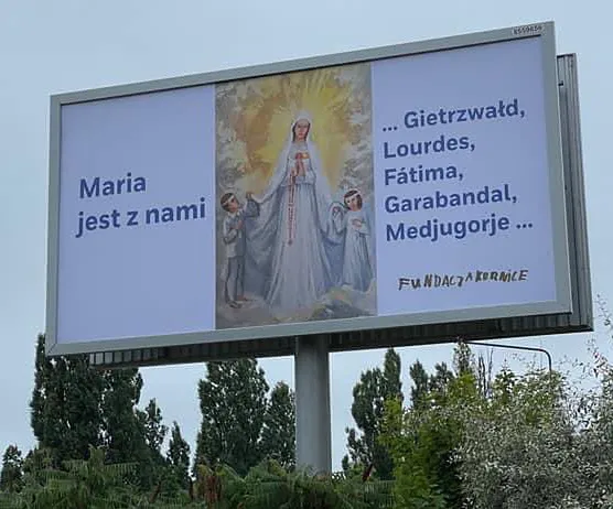 fundacja-kornice-kto-stoi-za-najg-o-niejszymi-w-polsce-billboardami